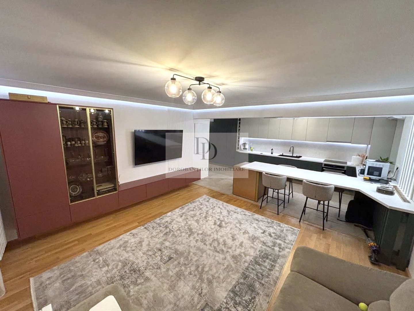 Apartament deosebit cu 4 camere | Terasă spectaculoasă | Bună Ziua - Poză 1