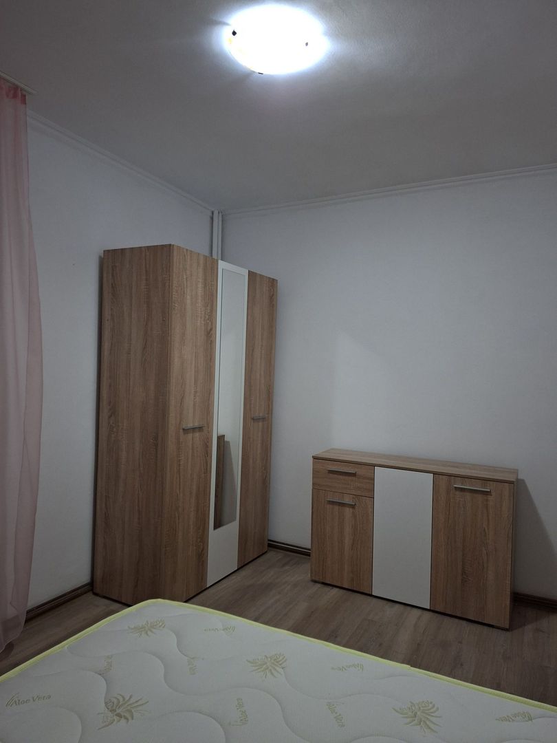 Apartament 2 camere ND 45 mp Podu Ros-380euro - Poză 4