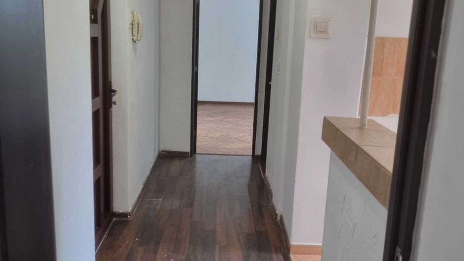 BRASADAS vinde ap cu 2 cam PARTER 42 mp Botizului. - Poză 4