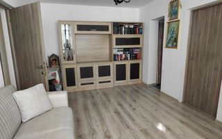 Apartament cu 2  camere Tiglina 1 zona Oraselul Copiilor,etaj.2 - Poză 3