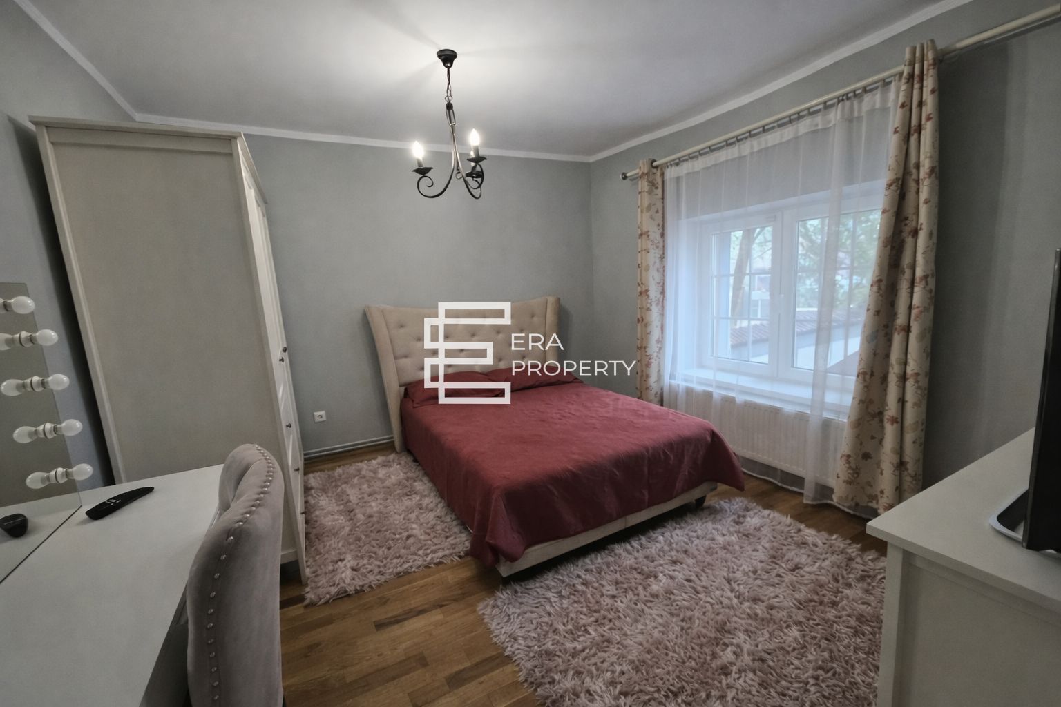 Casa individuala complet mobilata zona Lupeni, Sibiu - Poză 6