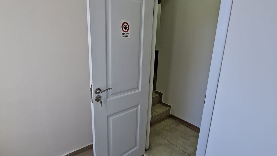 Spațiu pretabil birourii,farmacie,etc - Poză 9