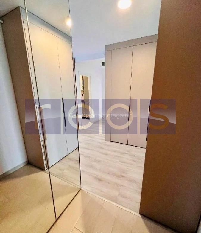 VANZARE APARTAMENT 2 CAMERE HILS PALLADY 56MP LOC PARCARE INCLUS ANGHEL SALIGNY - Poză 9