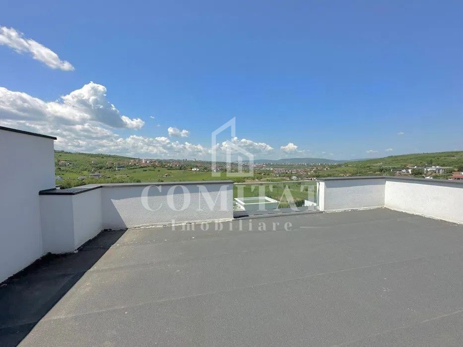 Casă tip duplex în zonă cu panoramă a cartierului Borhanci - Poză 4