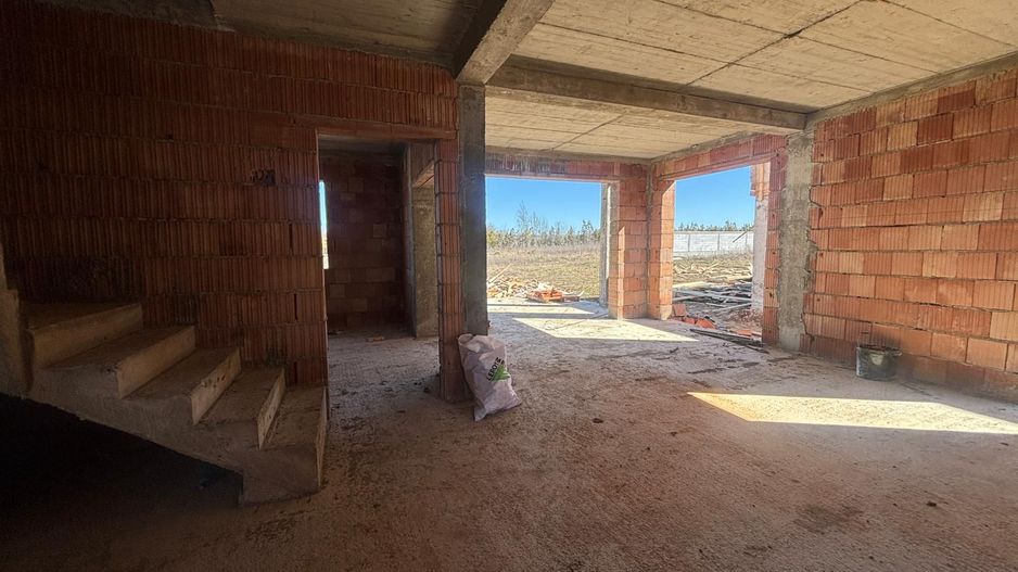 Casa MODERNA cu Garaj si teren 550mp - Poză 4
