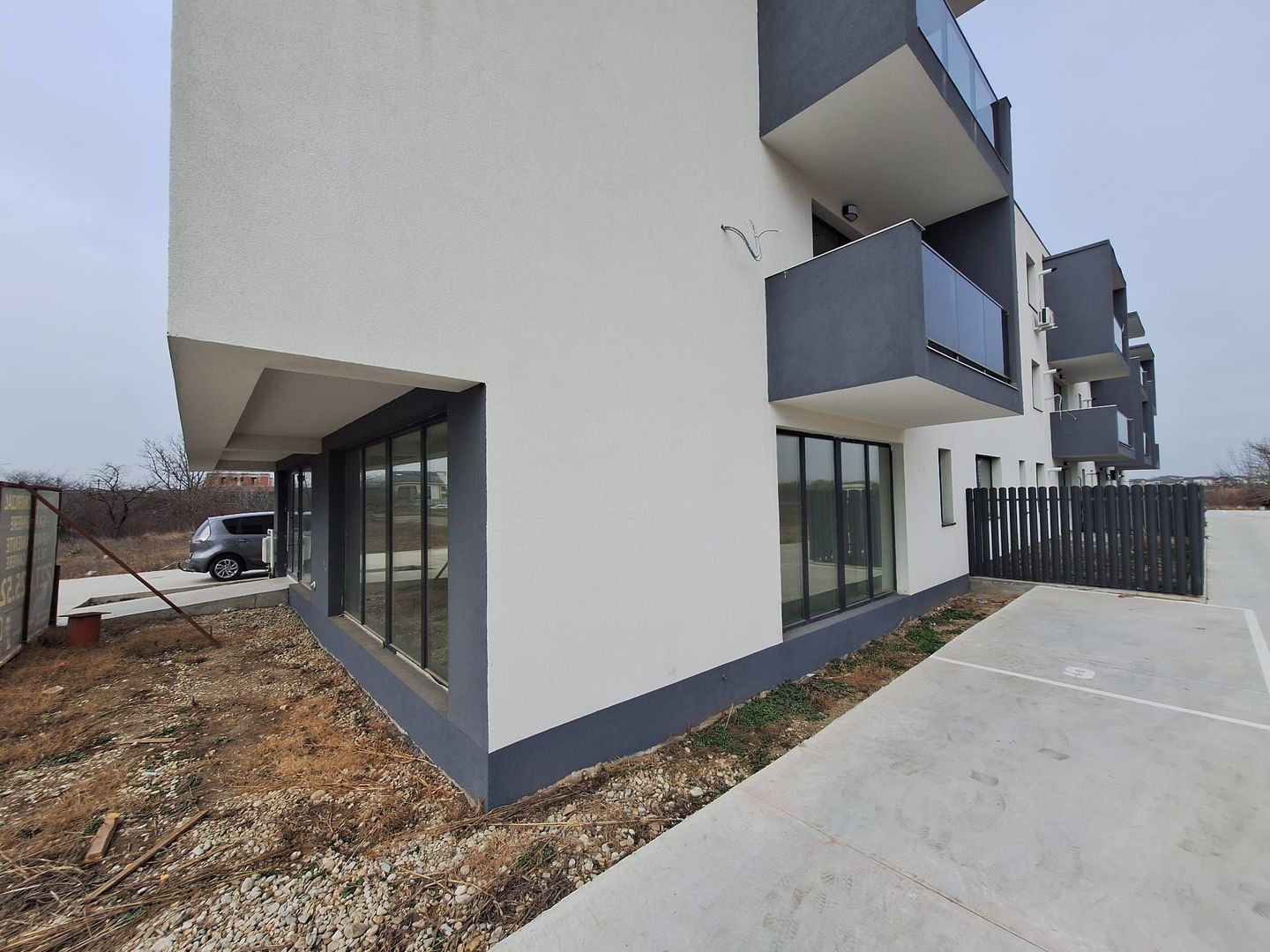 Spatiu Comercial Tunari Otopeni Bloc Nou Vanzare / Inchiriere - Poză 17