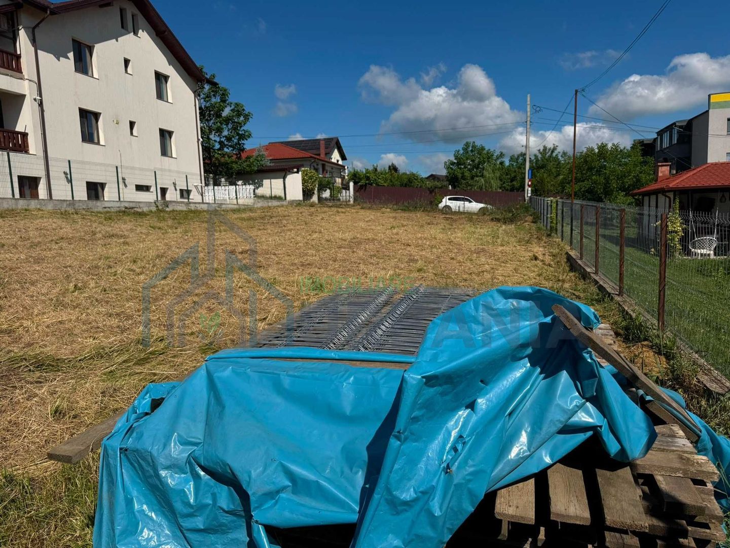 Teren intravilan de 700 mp în Valea Lupului, strada Petre Carp - Poză 4