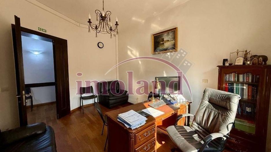 Vanzare imobil stradal cu curte - Barbu Vacarescu - Poză 2