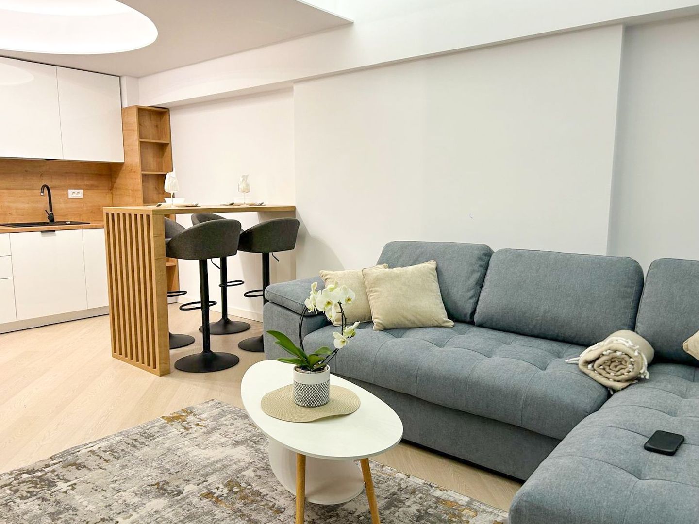 Chirie I Apartament 3 camere I Cortina North - Poză 1