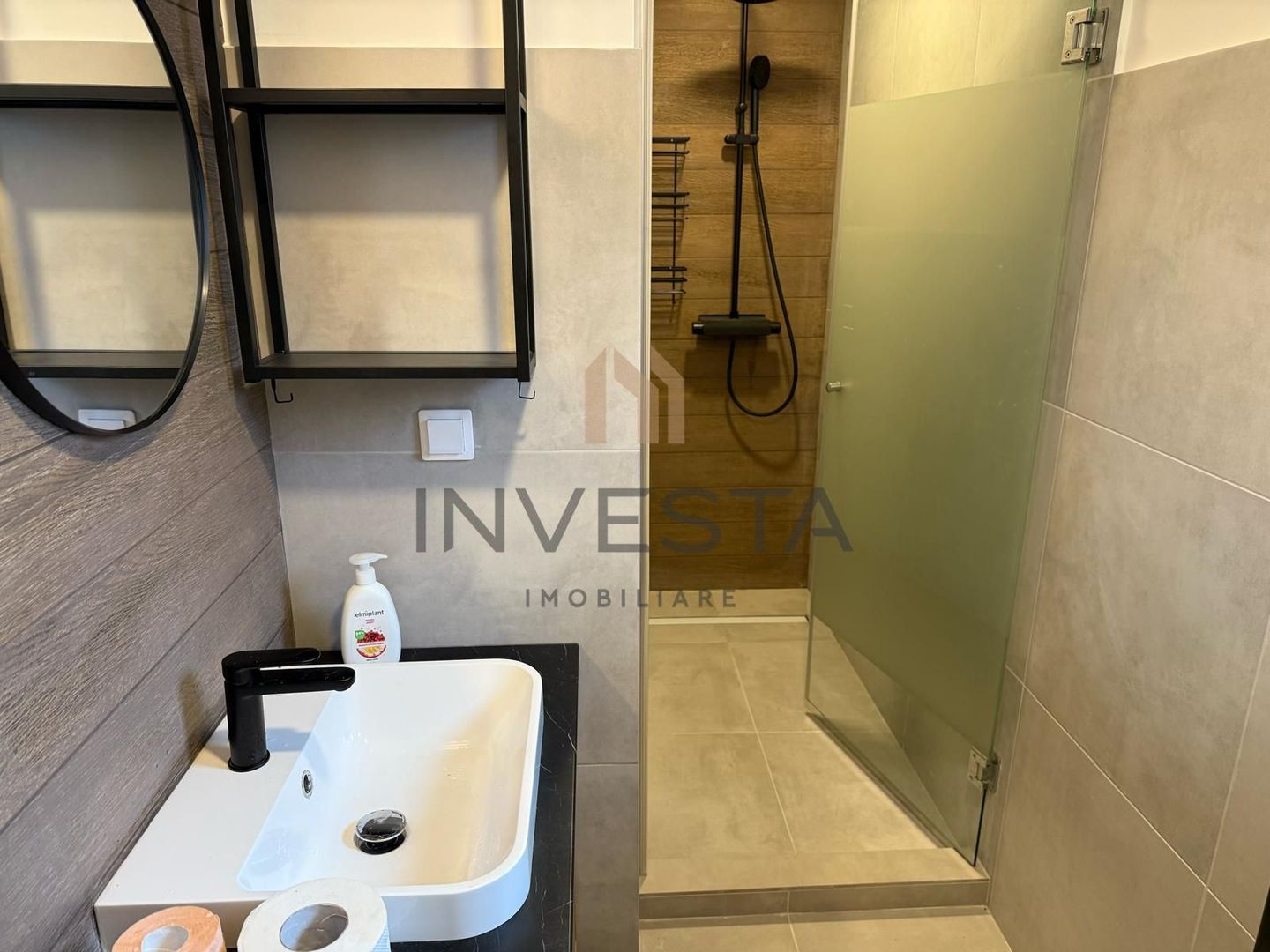 CASA INDIVIDUALA ZONA LINISTITA DEZMIR - Poză 9