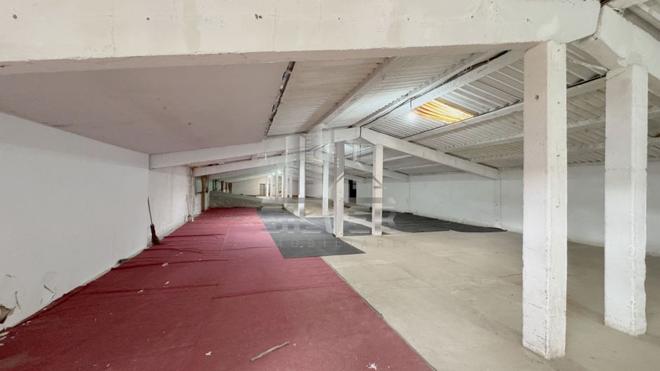 Spatiu industrial cu 4 hale/Teren 9300 mp/SU.7800 mp. - Poză 5