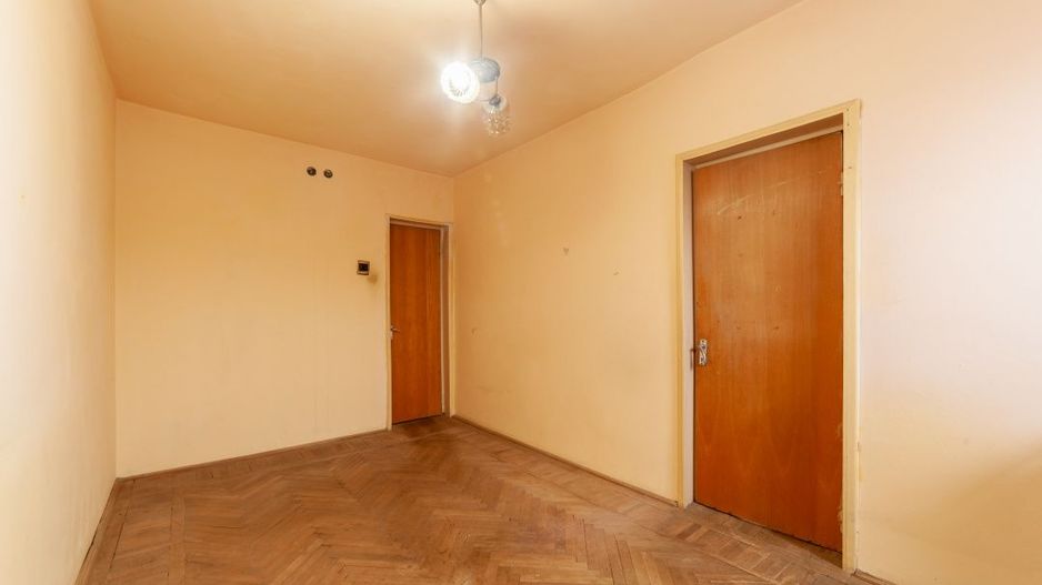 3 camere Războieni | Etaj 3 | Compartimentare circulară | Ideal pentru renovare - Poză 4