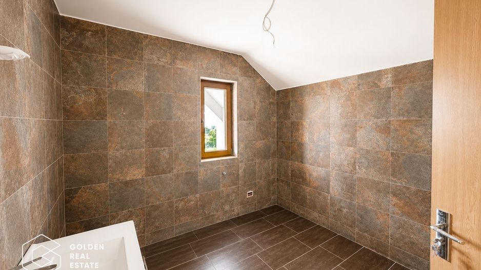Casa noua P+M, finizaje moderne, localitatea Horia, comision 0% - Poză 20