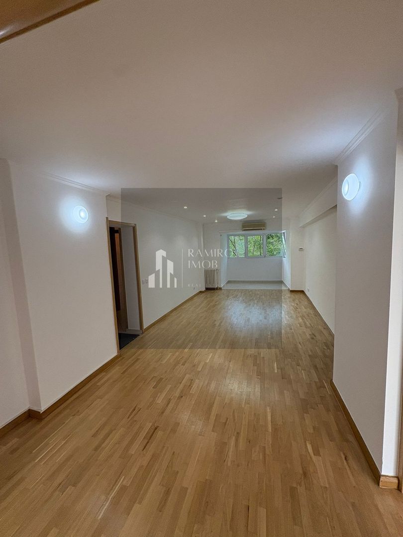4 camere  etaj 1 /450 m METROU UNIRII - Poză 3