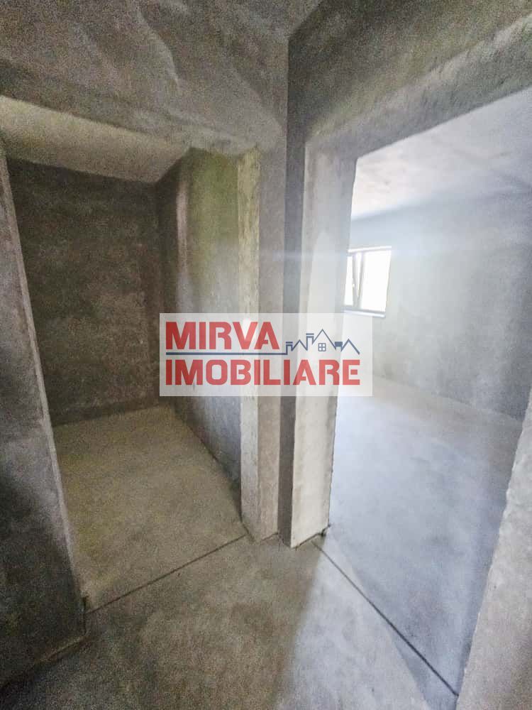 🏡 Vilă luminoasă, 4 camere, cu teren generos – Com. Plopu - Poză 47