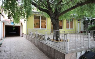 Vilă zona Liviu Rebreanu - Poză 1