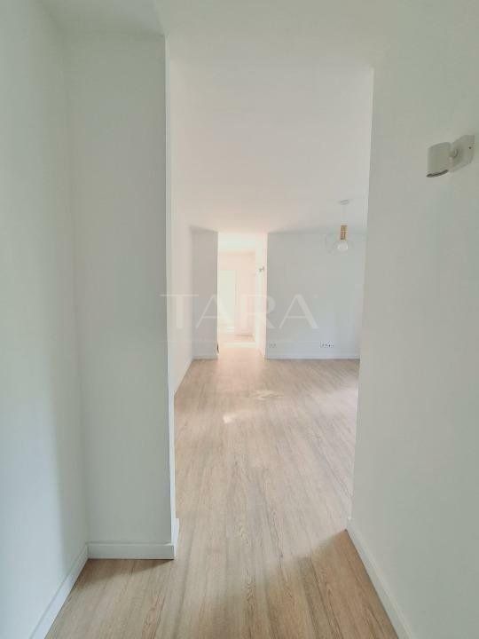 Apartament renovat, balcon mare, zonă verde liniștită, Iulius Mall. - Poză 3