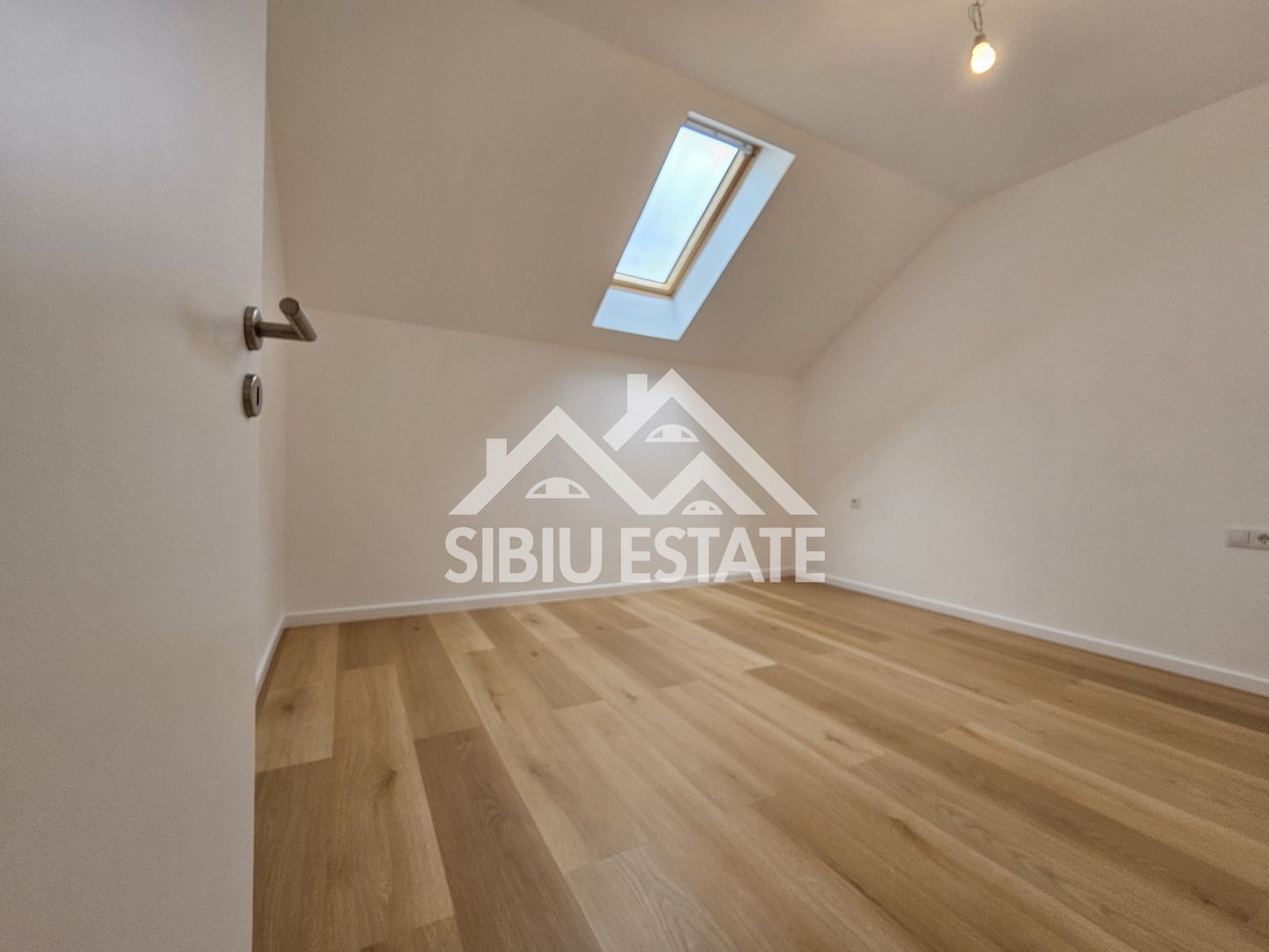 Casa LA CHEIE mutare rapida - Poză 11