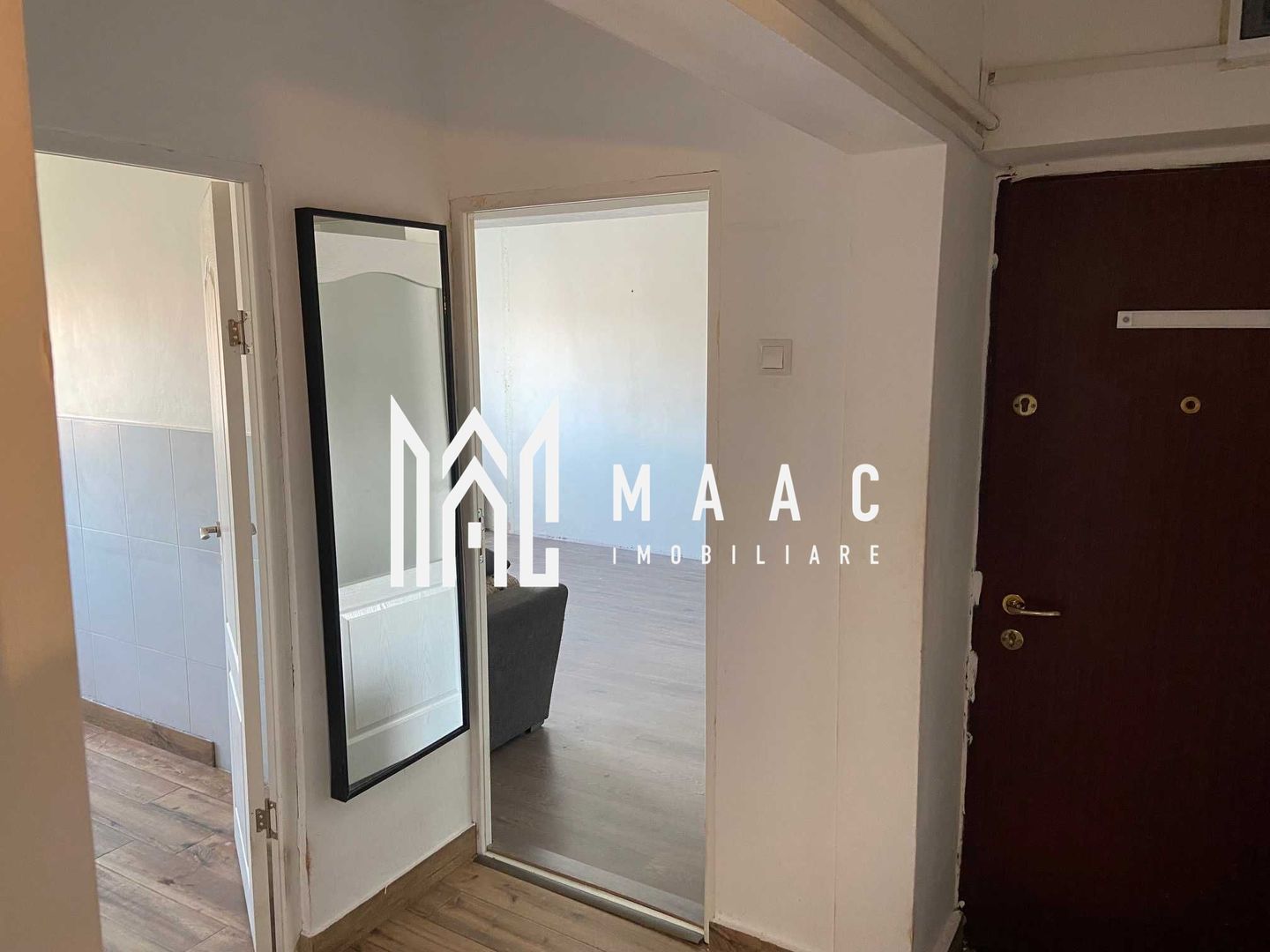 Apartament 2 Camere I Decomandat I Balcon I Strand - Poză 5