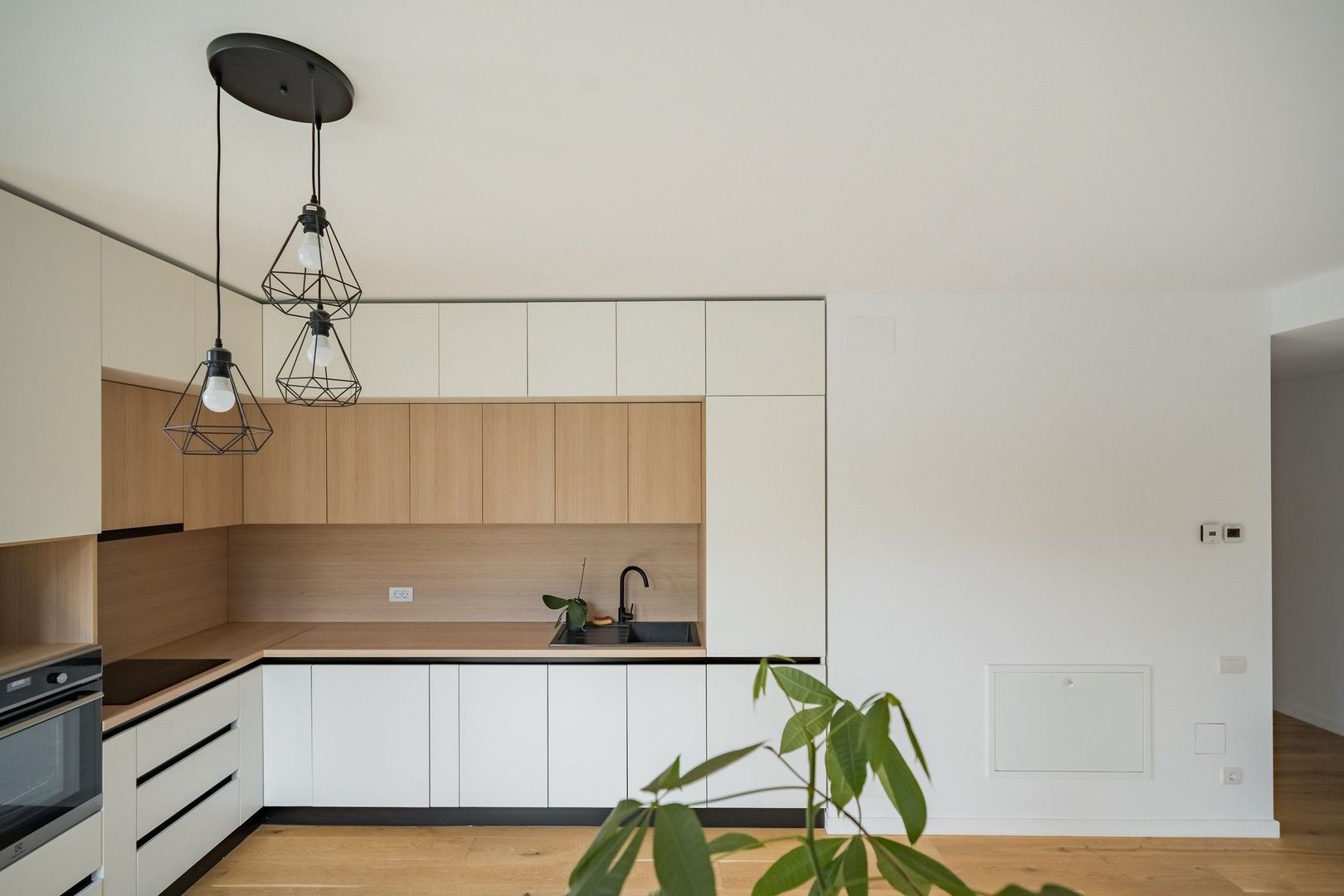 Apartament de 2 camere cu gradina RENT to BUY - Poză 6