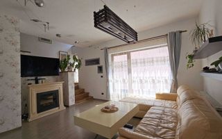 Apartament 3 camere cu mansardă și balcon generos – zona Câmpului. - Poză 2