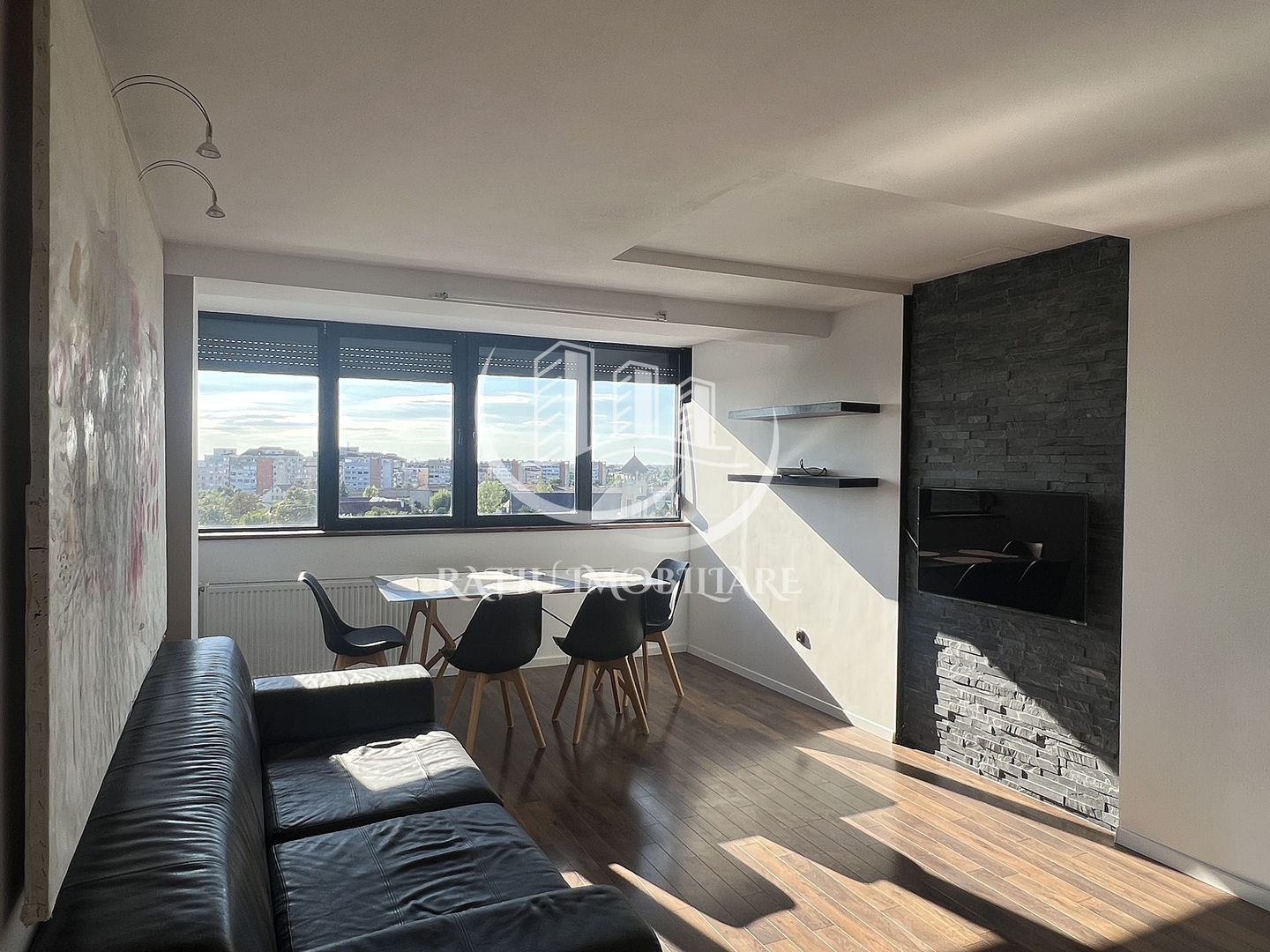 Apartament cu 3 camere | Vedere Panoramica | Rogerius | Oradea - Poză 2