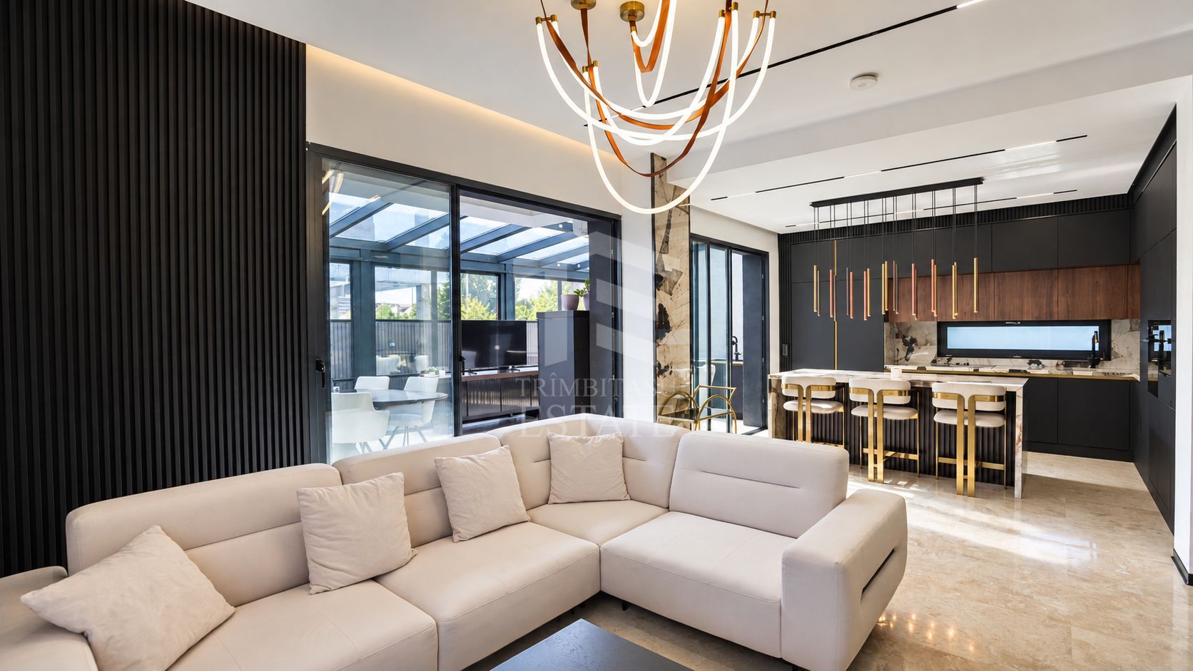 Casă spectaculoasă în Constanța | Design, tehnologie și confort - Poză 6