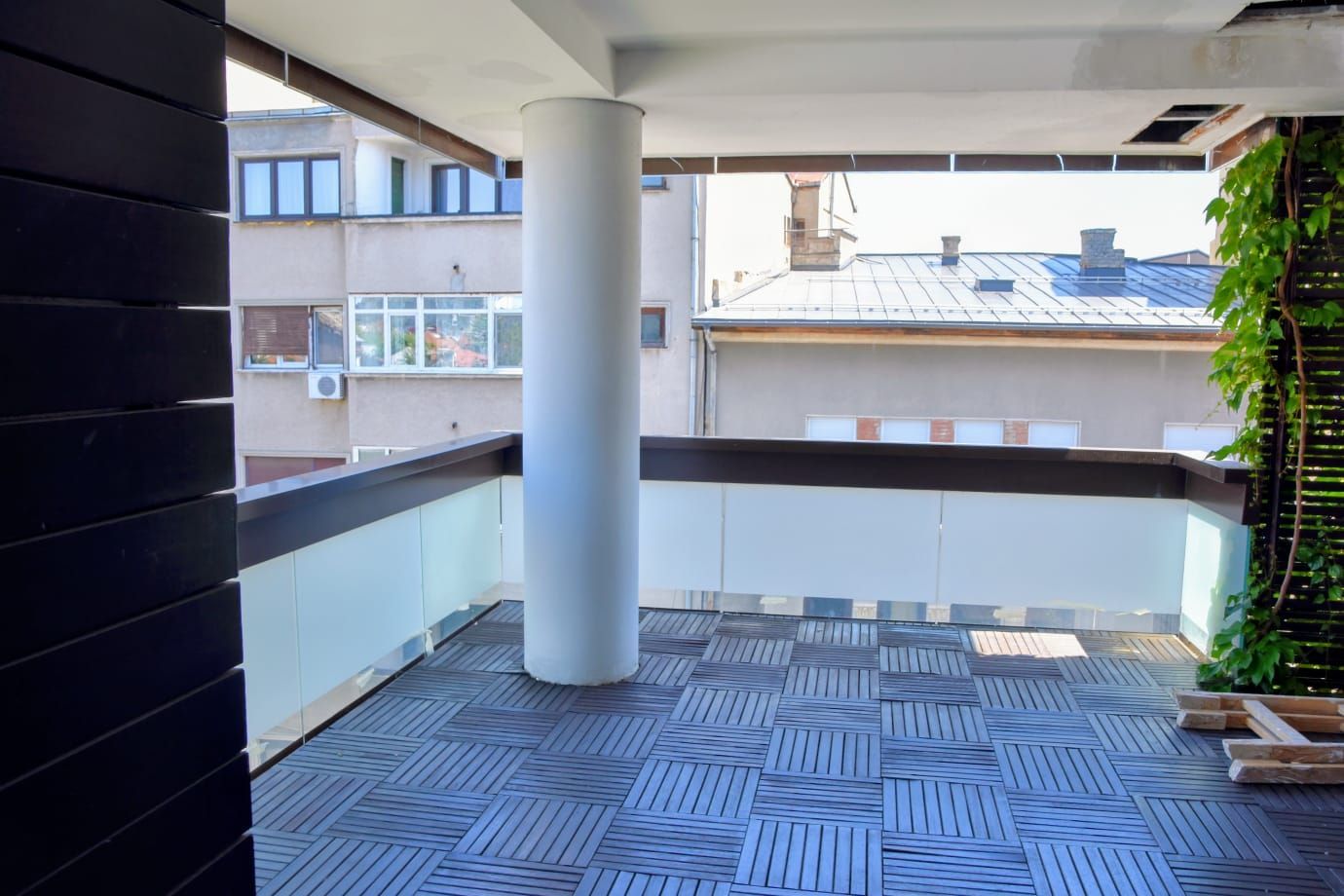 BRASADAS închiriază Ap 4 cam GARAJ Et 3,4/5 ROMANA. - Poză 4