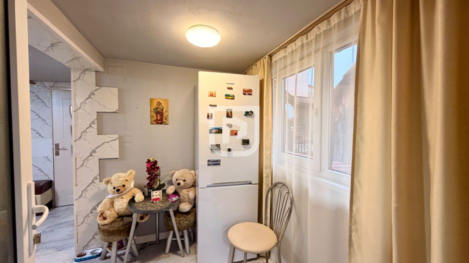 Casă duplex cu 3 camere în Frasin Bucovina - Poză 1