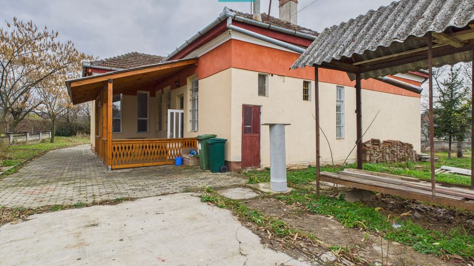 CONAC IMPRESIONANT ÎN GHIOROC - Poză 15