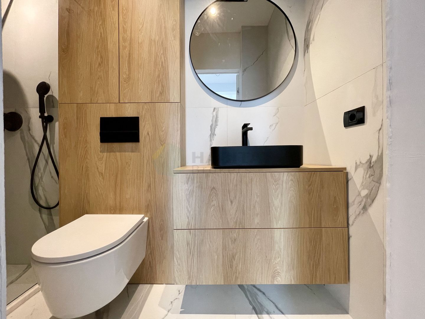 Vila Individuala 5 camere Tunari - Poză 8