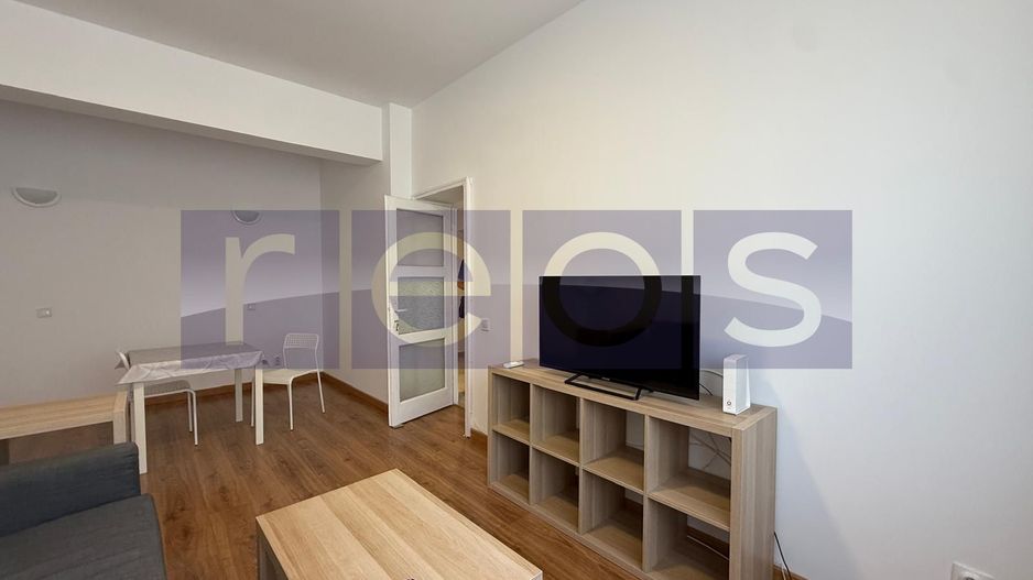 De inchiriat apartament 2 camere vedere Bd Magheru recent renovat - Poză 3