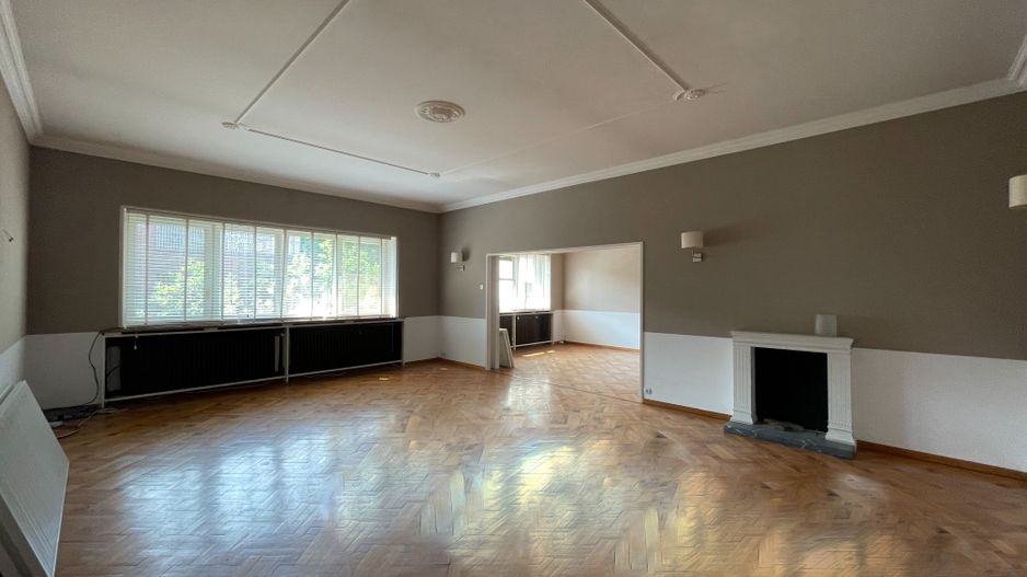 Apartament cu 4 camere de vânzare în zona Primaverii - Poză 1