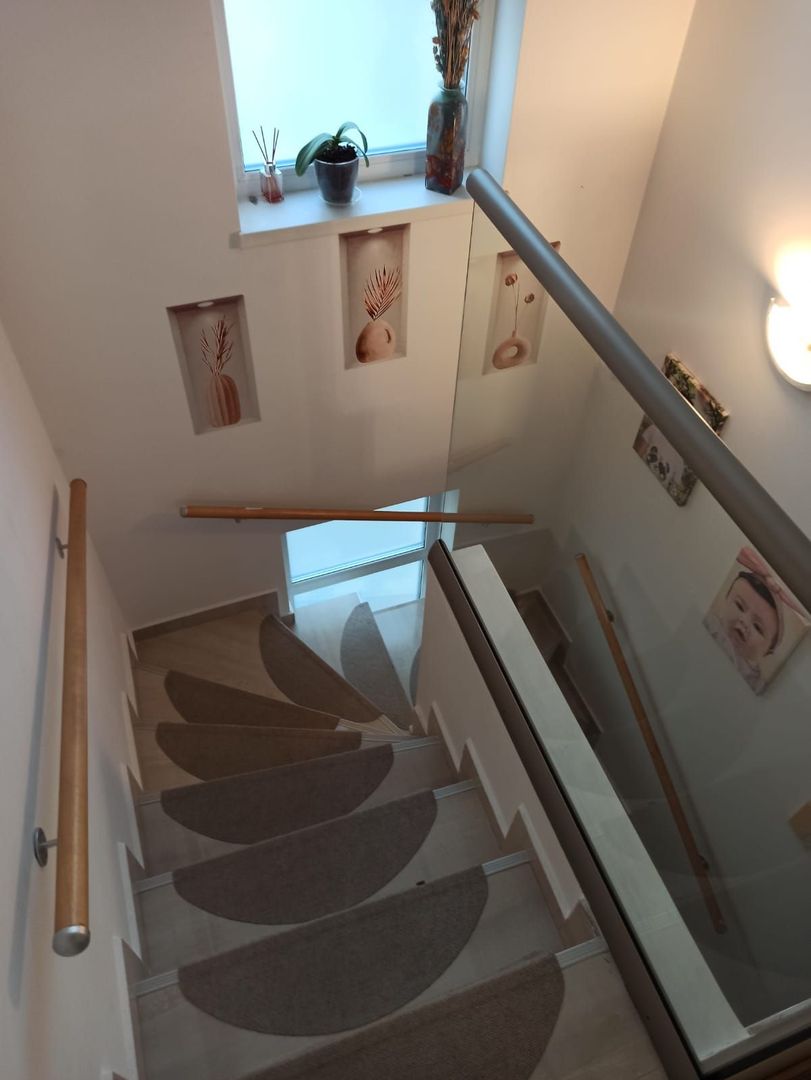 vila4cam2bai-curte-parcare-loc joaca-acces controlat-strOrizontului - Poză 52