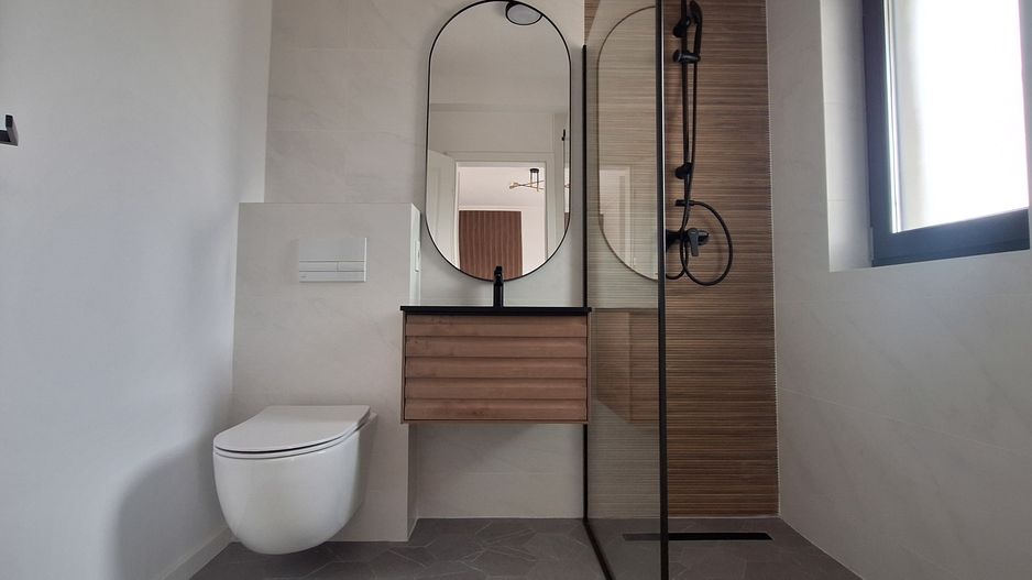 Duplex frumos cu arhitectura mediteraneana - Poză 17