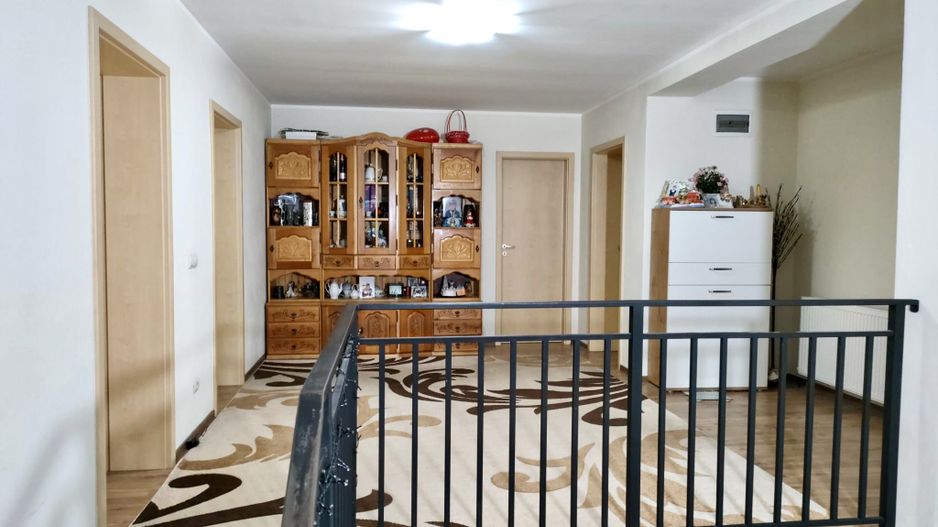 CASA SPATIOASA - Poză 8