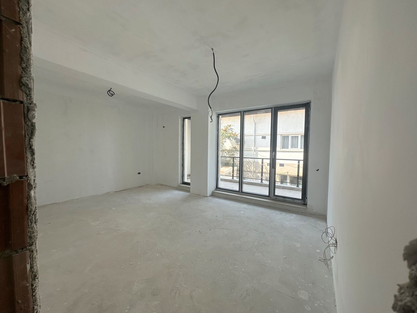 VANZARE 3 CAMERE CU PARCARE IMOBIL NOU PARC BAZILESCU - Poză 1