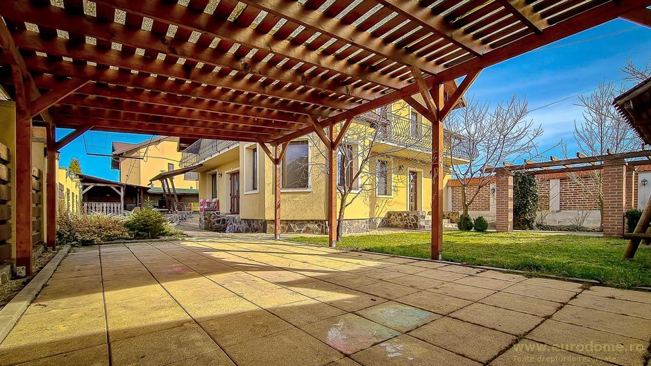 Casă nouă, intrare Stupini - Poză 24