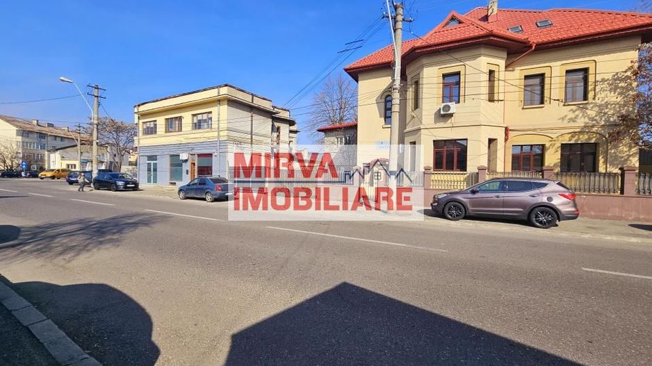 🏢 Spațiu de birouri – 5 camere, 3 băi – Mansardă vilă, Central - Poză 75