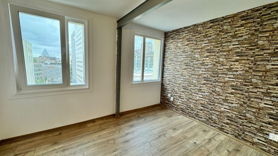 Garsoniera de vânzare în fața Novotel-  Calea Victoriei - Poză 3