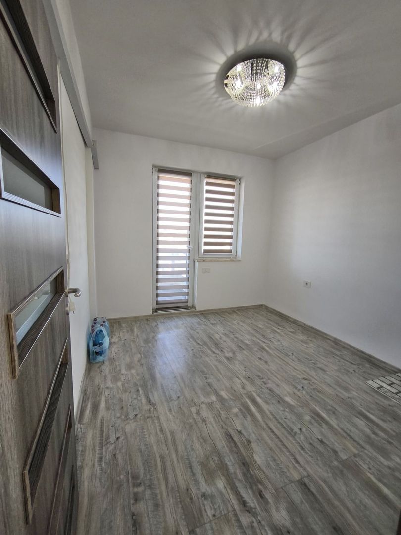 Vanzare | Apartament | 3 camere | Etaj 1 | langa Oradea | Santandrei - Poză 9