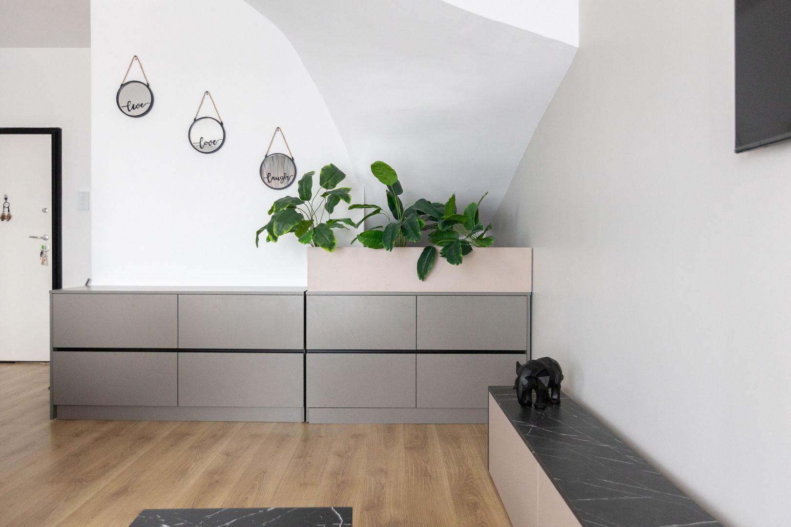 De Inchiriat Apartament 3 Camere de Lux, pe 2 Nivele, Sebastian sect.5 - Poză 6