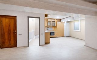 CAPITOL - B-dul. Mamaia - Apartament cu 4 camere si terasa de 80 mp. - Poză 4