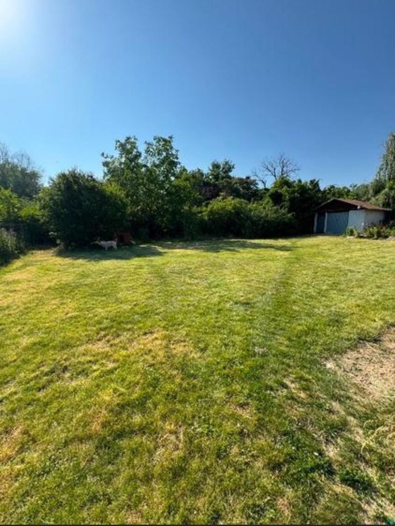 Teren intravilan 1.064 mp - Poză 3