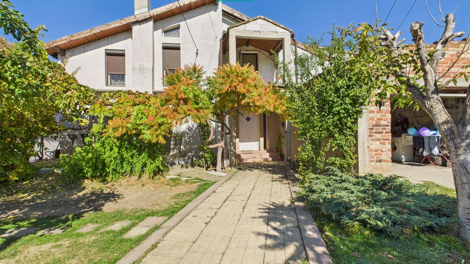 Casă spațioasă în Săcălaz lângă Timisoara - Poză 11
