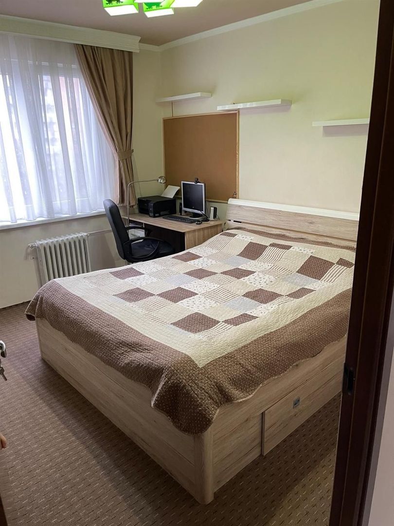 Apartament cu 3 camere Bulevardul Dacia - Poză 1