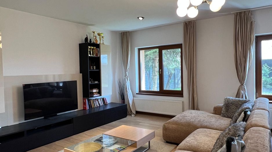 Vila individuala cu teren 570 Pipera | dotata cu panouri solare - Poză 9