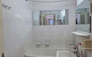 Apartament cu 3 camere, etaj 2, VASLUI - zona ULTRACENTRALĂ; - Poză 13