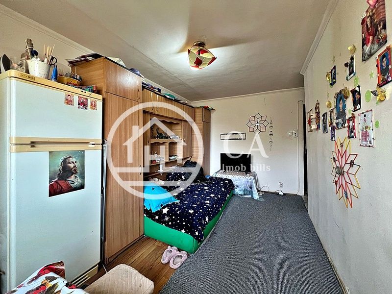 Garsonieră de vânzare în zona Velența, Oradea - Poză 2