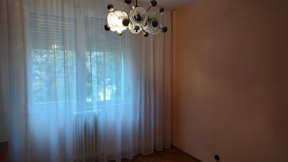 ageuropa.ro vinde Ap. 2 cam. 55mp Etaj 2 în Carpați 1. - Poză 5